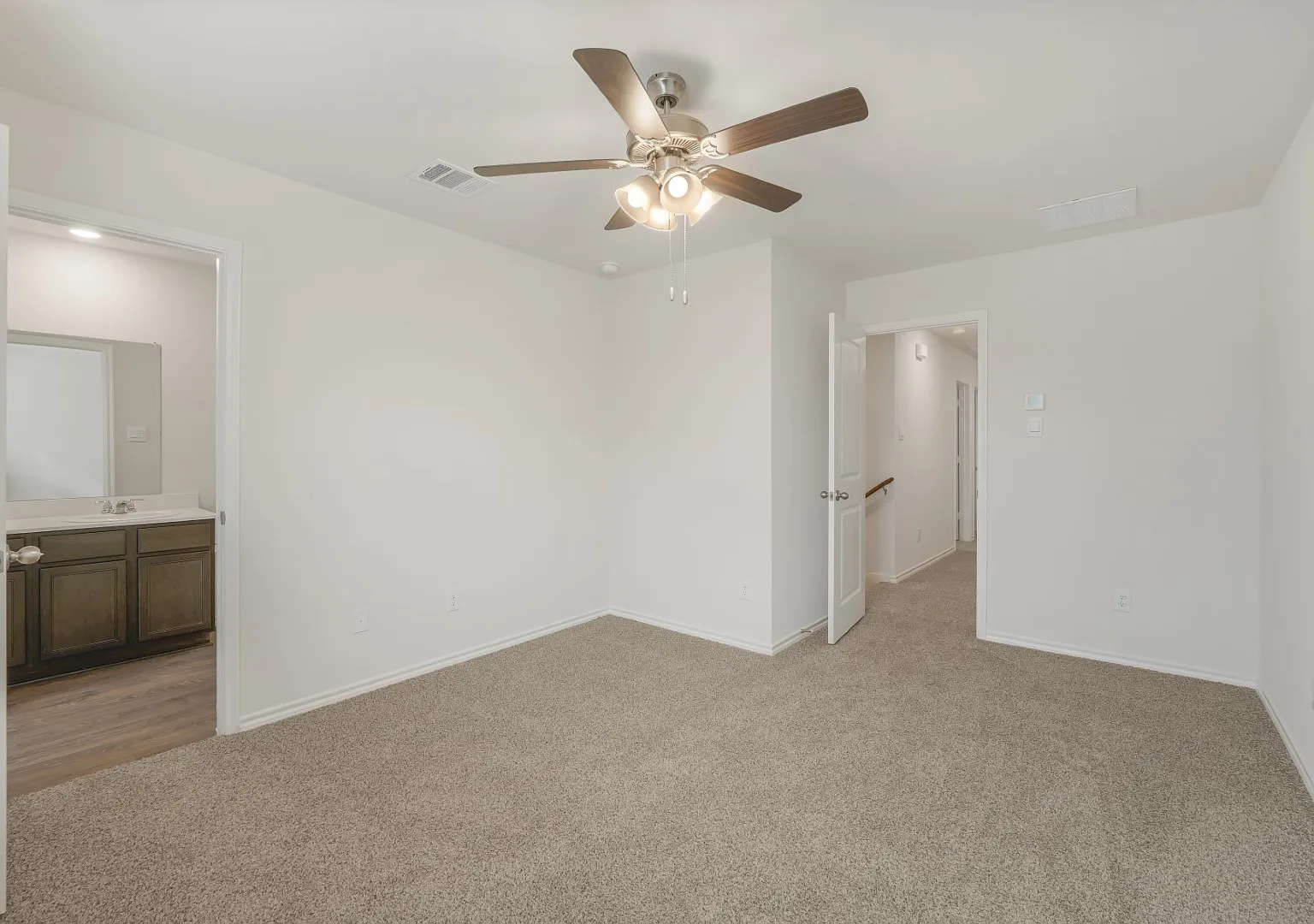 3221 Anna St — Photo 4