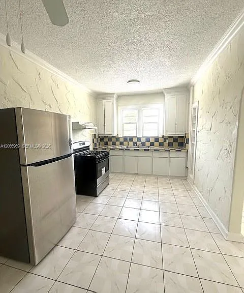 222 28th St #6 — Photo 4