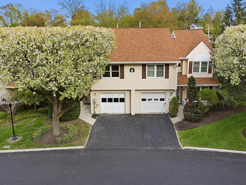 4 Trevor Lake Dr