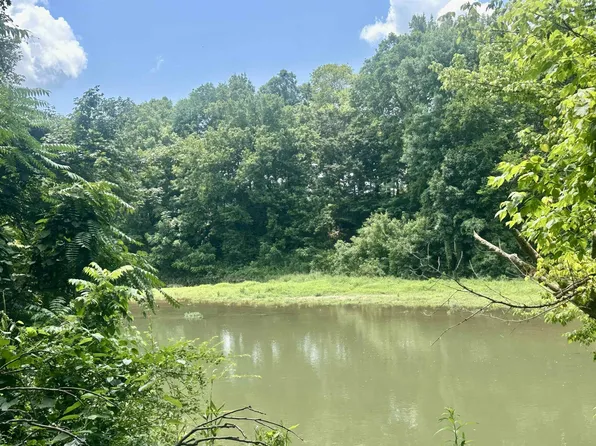 202 Garrett Rd, Killen, AL 35645