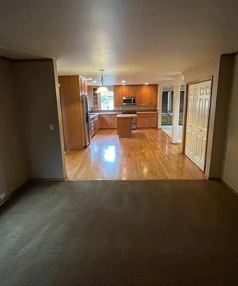 221 Lind Ave NW — Photo 1