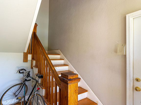 5th image of 1629 NW 22nd St APT 201
