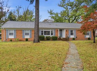 2400 River Oaks Dr, Chesapeake, VA 23321