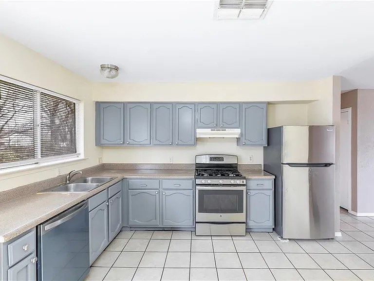 2325 Bendridge Trl — Photo 16