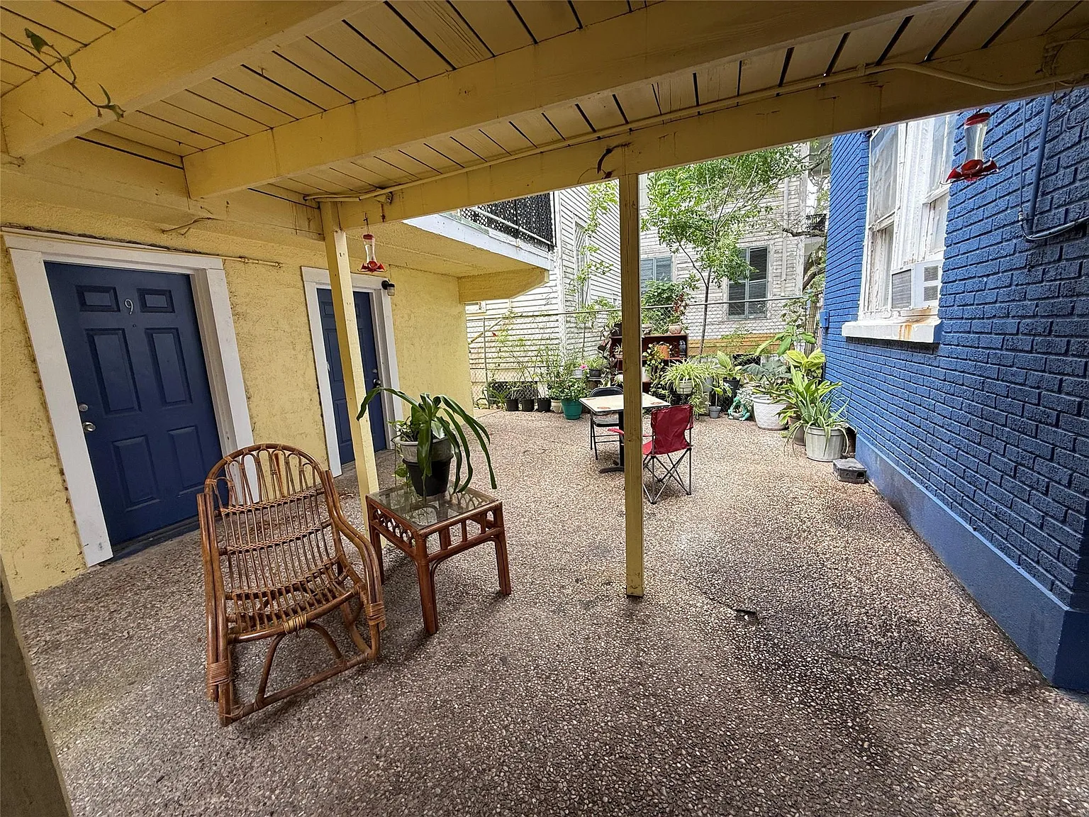 2 bed, 1.0 bath, $1,300 — Photo 4