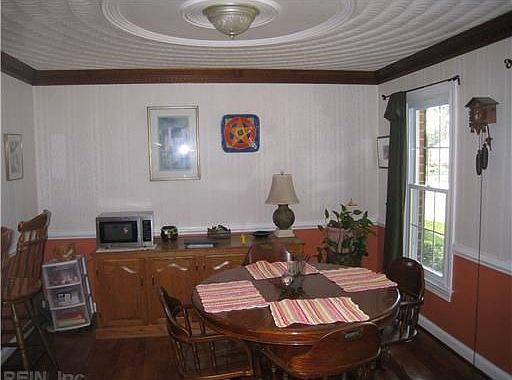 4th image of 601 Gloria Dr