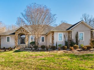 700 Country Club Ln, Madisonville, KY 42431