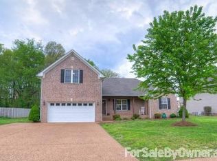 2007 Trenton Dr, Spring Hill, TN 37174