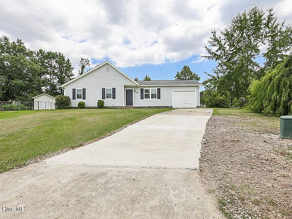 3rd image of 1011 Ridgecrest Lane
