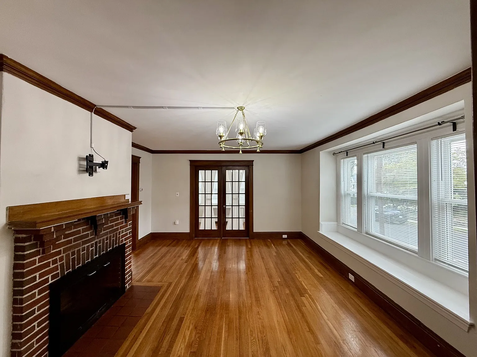2 bed, 1300 sqft, $3,000 — Photo 4