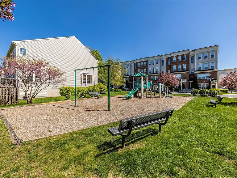 1816 Poolside Ln #A — Photo 53