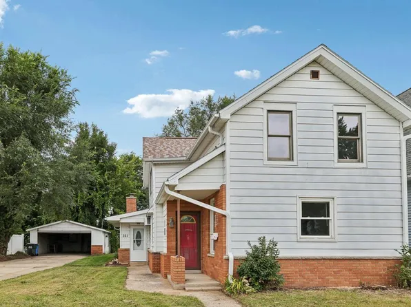 321 West Marion Street, Portage, WI 53901
