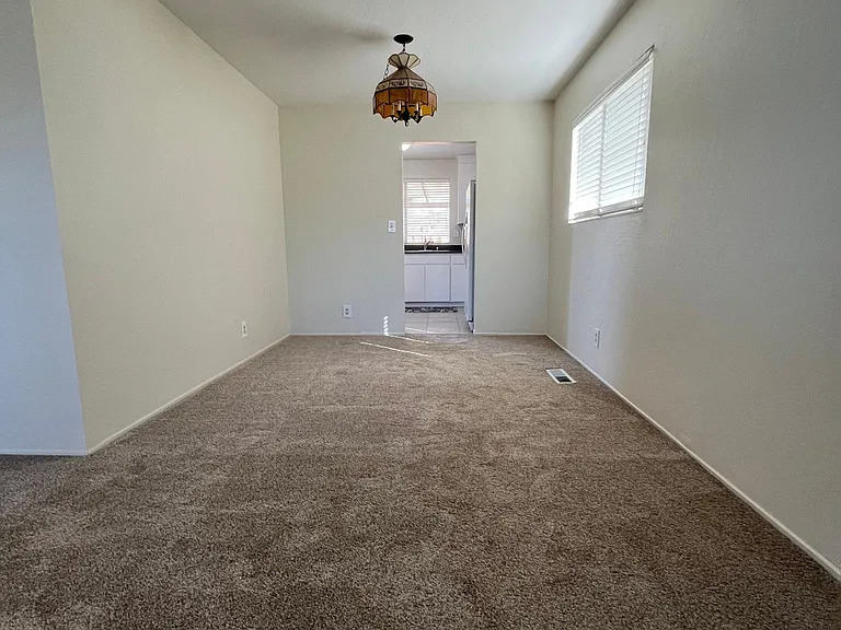 117 Mount Etna Dr — Photo 12