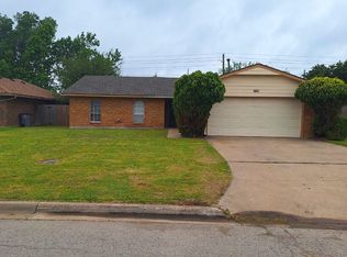 1708 NW Gray Warr Pl, Lawton, OK 73505