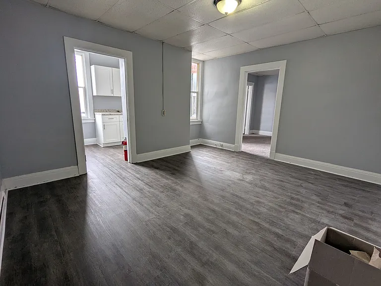 321 S Main St #7 — Photo 2