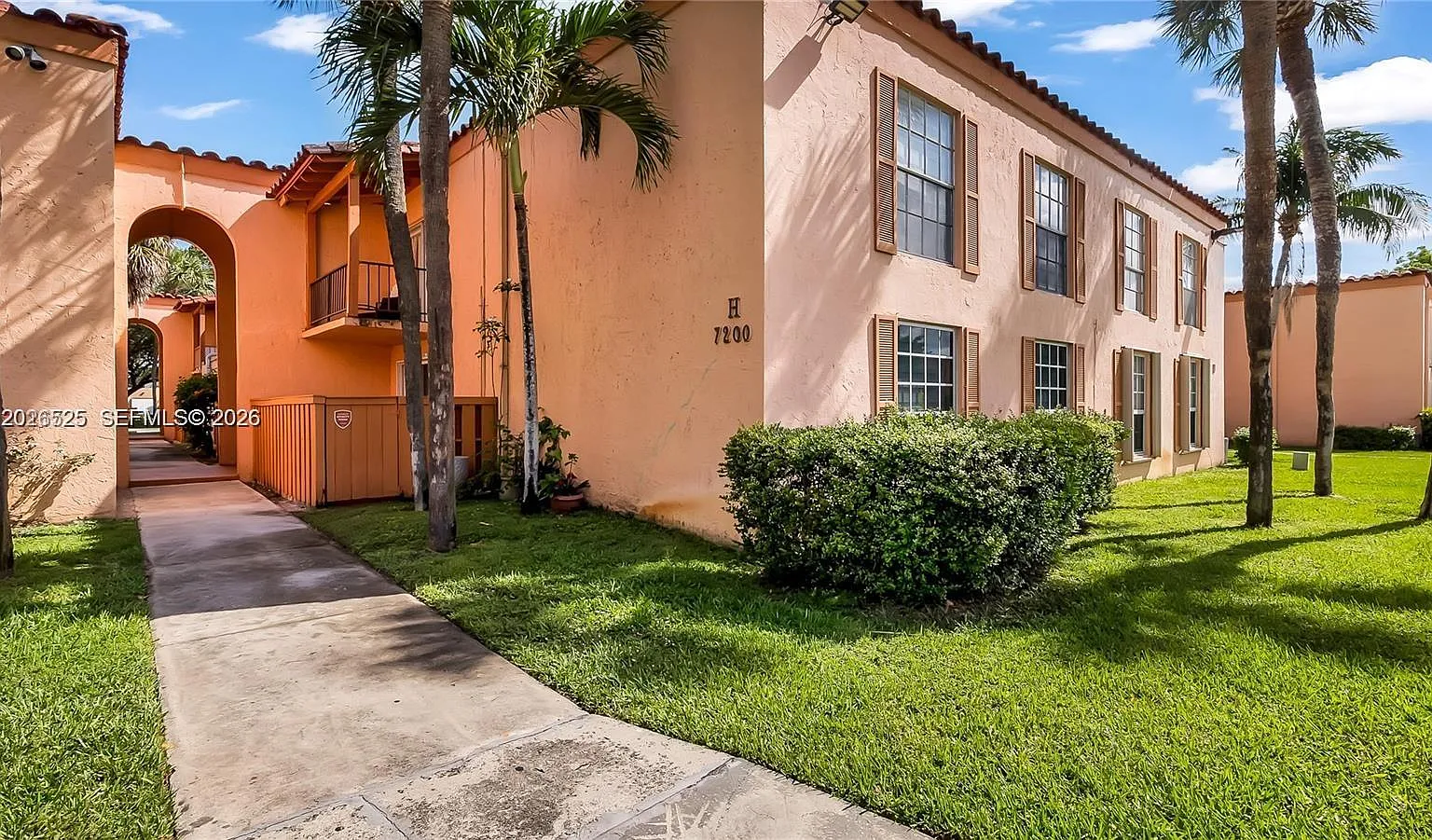 Cypress Village Condo — Photo 1