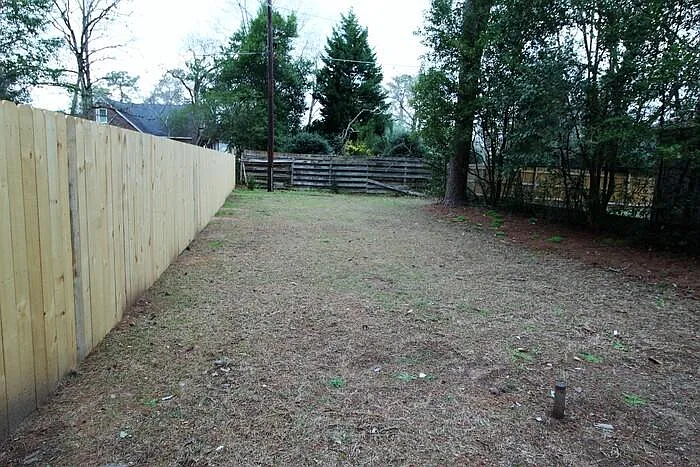 4551 Oxford Rd — Photo 24