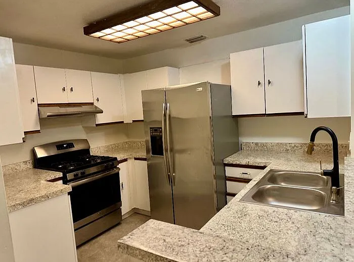 968 Stucki Ter — Photo 5