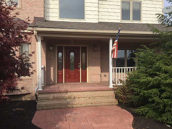3rd image of 5485 Winter Brook Dr