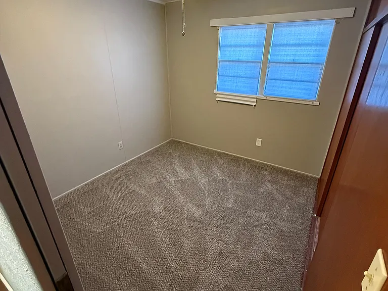 2719 S Fairfield St — Photo 5