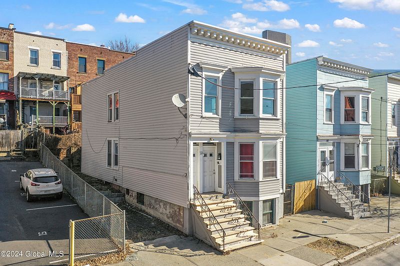 2nd image of 169 Myrtle Avenue