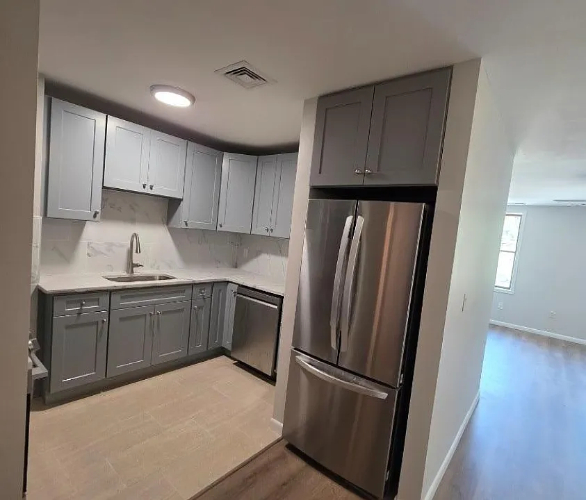 1141 Ringwood Ave #1