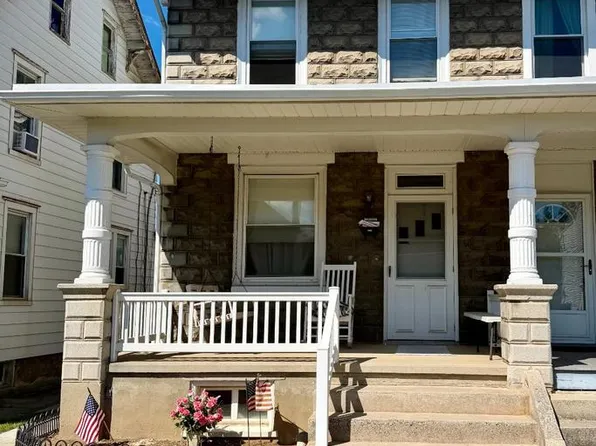 67 W Granada Ave, Hershey, PA 17033