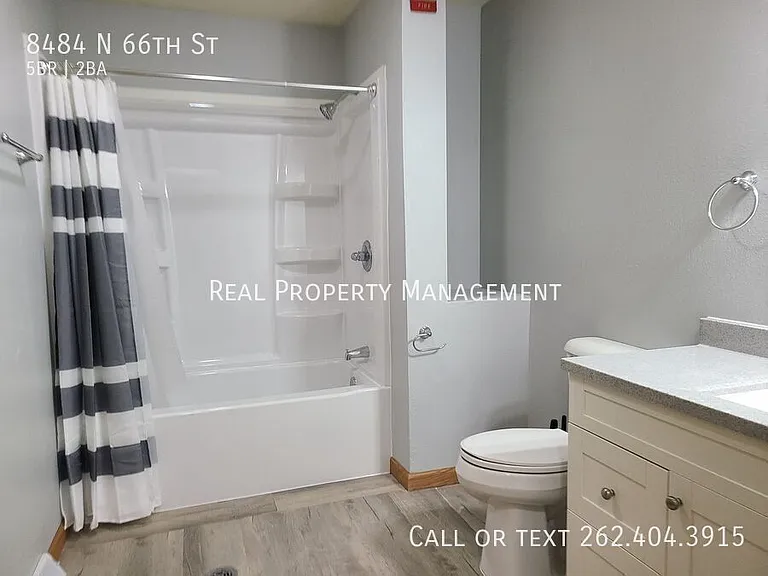 8484 N 66th St — Photo 7