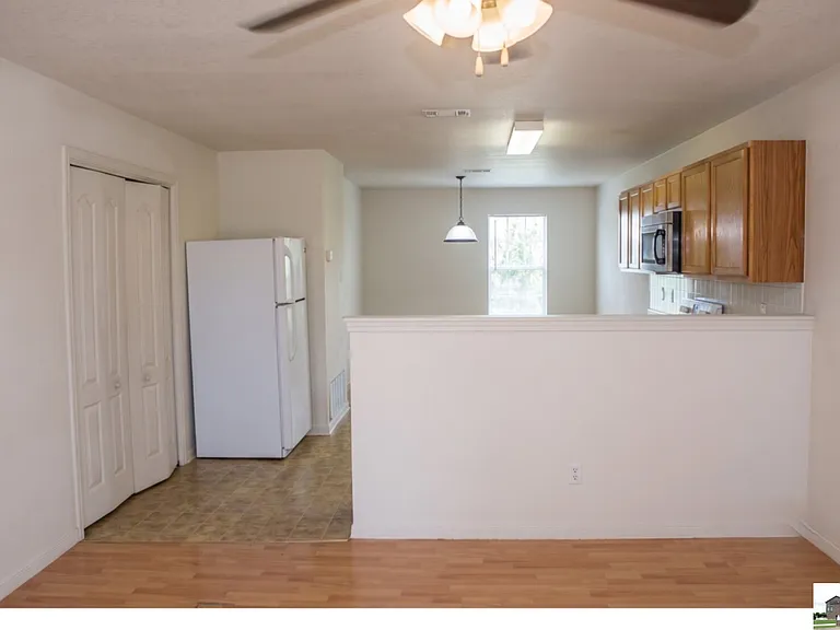 413 Brittney Way #C — Photo 3