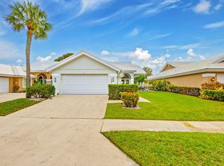 2286 Saratoga Bay Dr, West Palm Beach, FL 33409