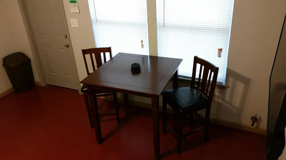 1 bed, 630 sqft, $930 — Photo 4
