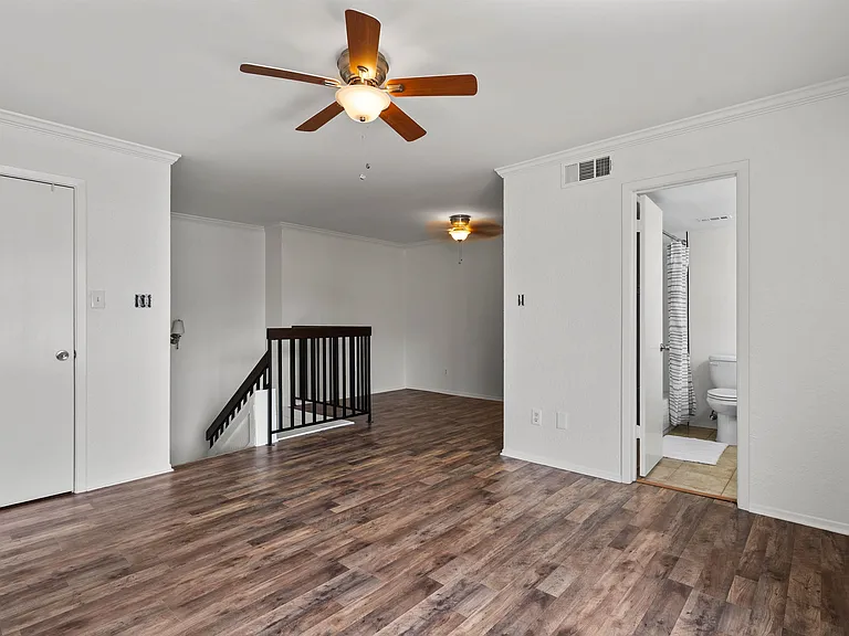 3100 Fairfield Ave #12A — Photo 12