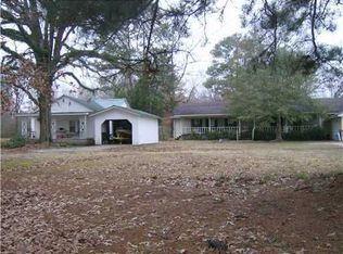 6861 Hickory Grove Rd, Deville, LA 71328