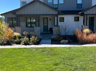 7042 Homeplace St, Castle Rock, CO 80108