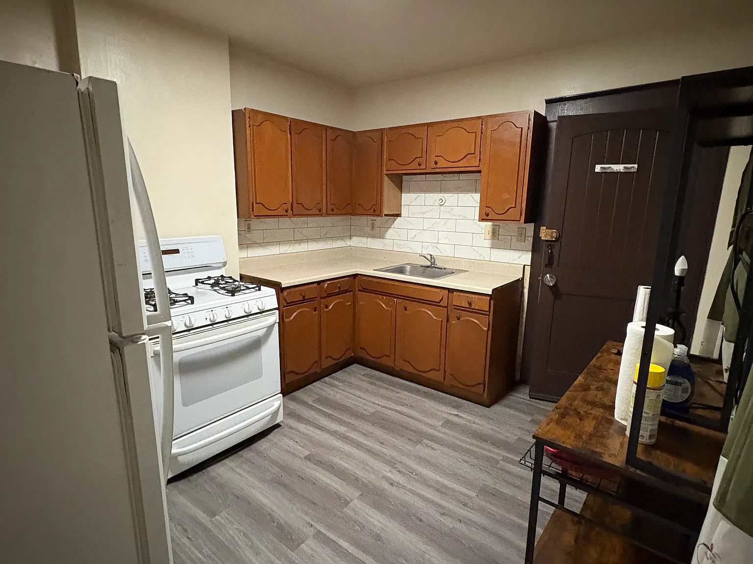 97 Broad Ave — Photo 4