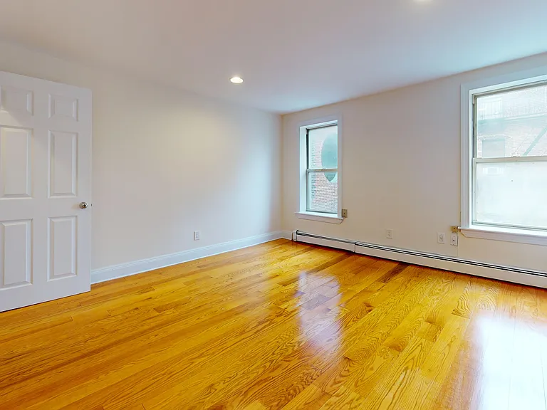 480 W Broadway #4 — Photo 19