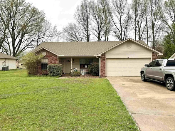 30 Willard St, Ward, AR 72176