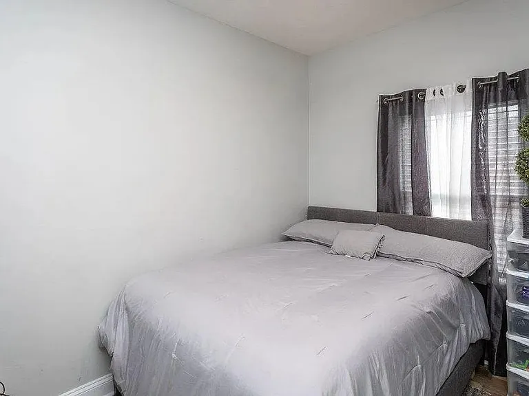 2664 Greenport Dr — Photo 12