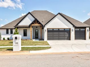 11609 SW 55th St, Mustang, OK 73064