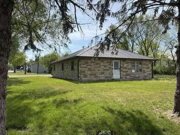 630 N Idaho St, Salem, SD 57058