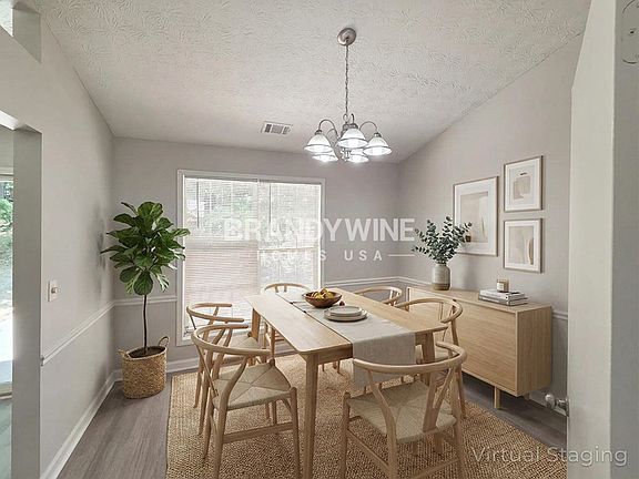 4th image of 5900 Homestead Cir