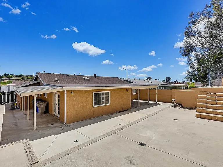 465 Meadowbrook Dr — Photo 56