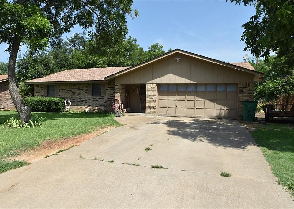 1st image of 2607 Jasmine St