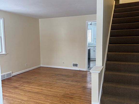 3rd image of 747 Liberty St #747