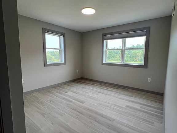 4th image of 1650 Mountain Rd #306