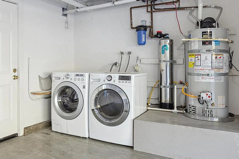 1st image of 307 Old County Rd APT 7