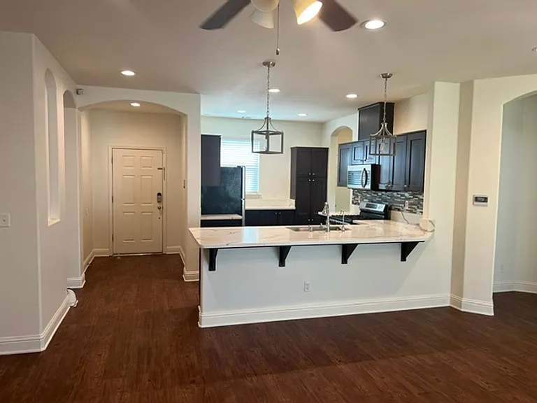 947 Timothy Ave — Photo 4