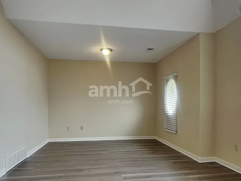 5106 Guffin Rd — Photo 24