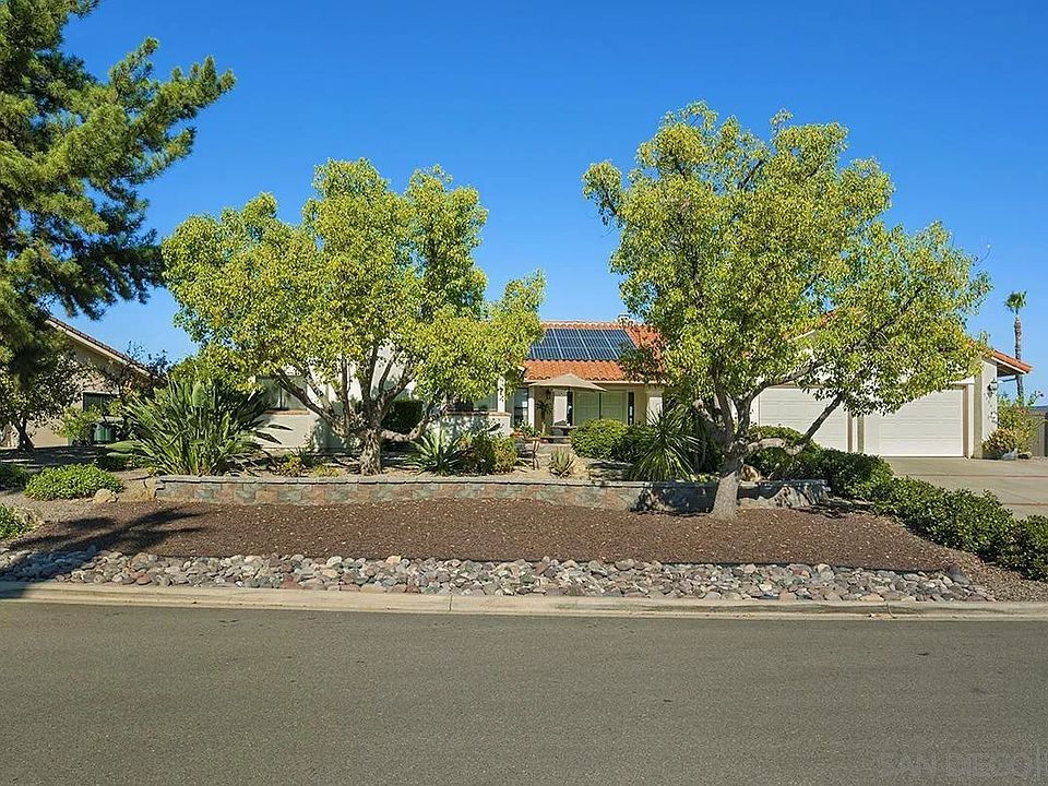 1st image of 23548 Calistoga Pl