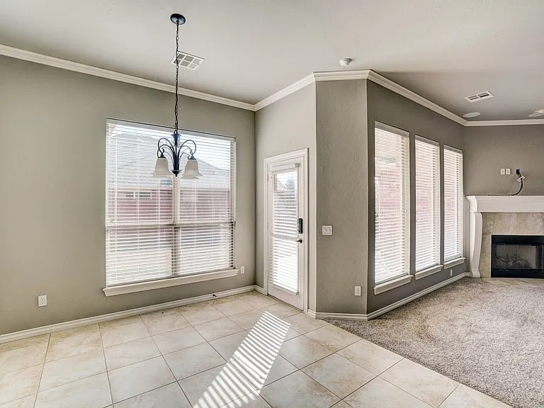 4601 NW 162nd Ct — Photo 11